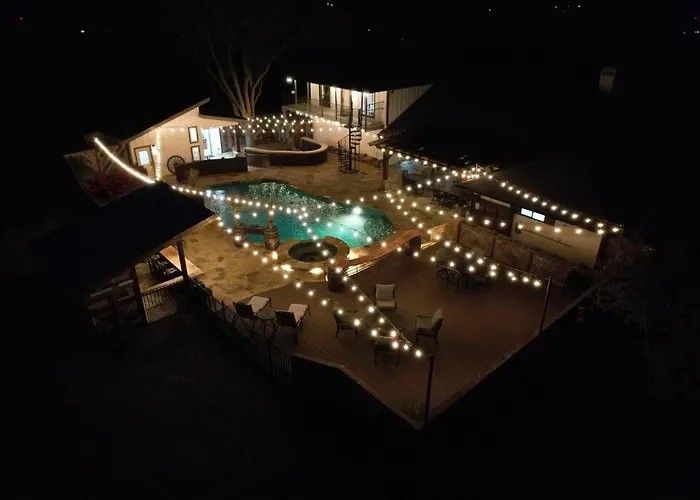 Cowtown Casa: A Place To Hang Your * Fort Worth