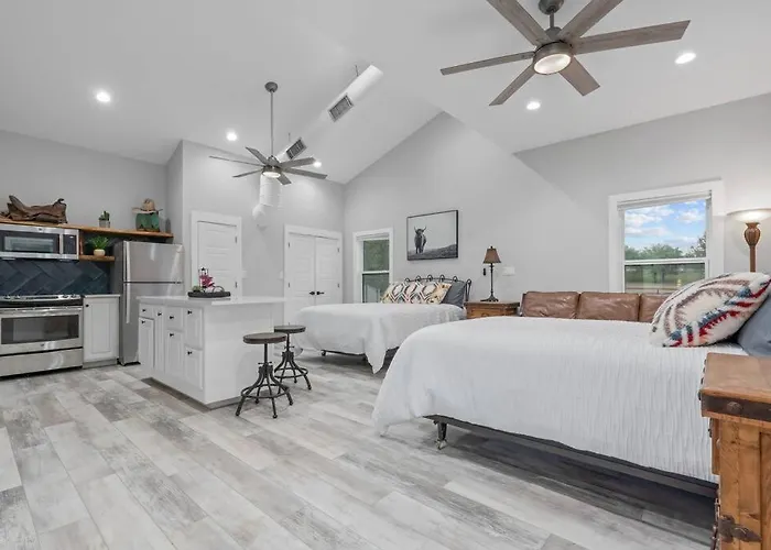 Cowtown Casa: A Place To Hang Your