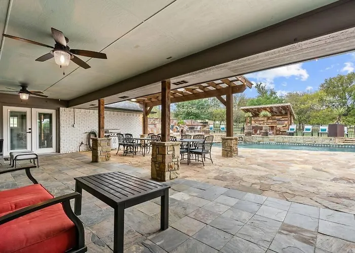 Cowtown Casa: A Place To Hang Your Holiday home *