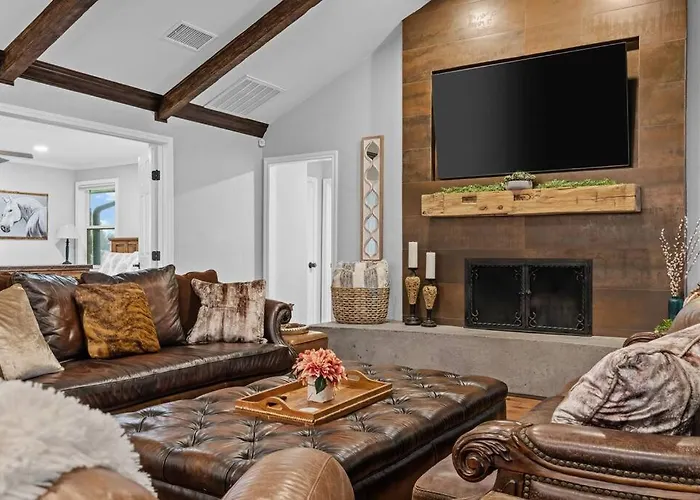Cowtown Casa: A Place To Hang Your * Fort Worth