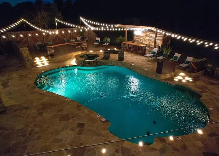 Cowtown Casa: A Place To Hang Your * Fort Worth