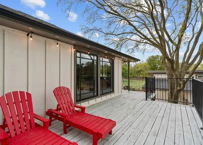 Cowtown Casa: A Place To Hang Your Holiday home