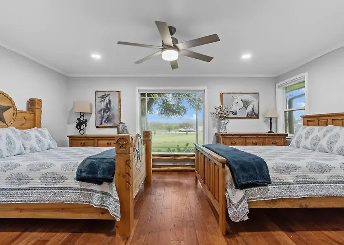 Cowtown Casa: A Place To Hang Your